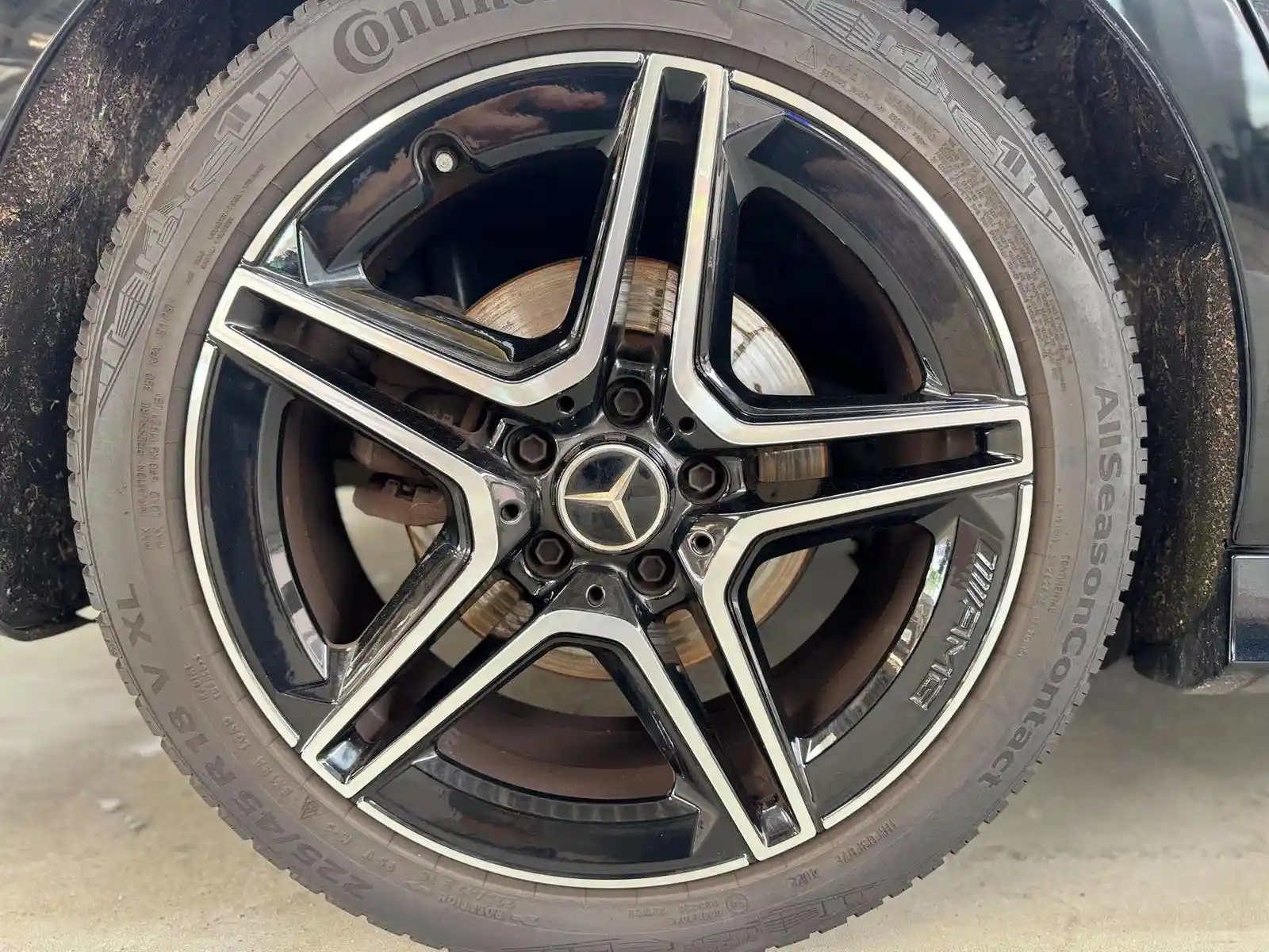 Mercedes-Benz B 200