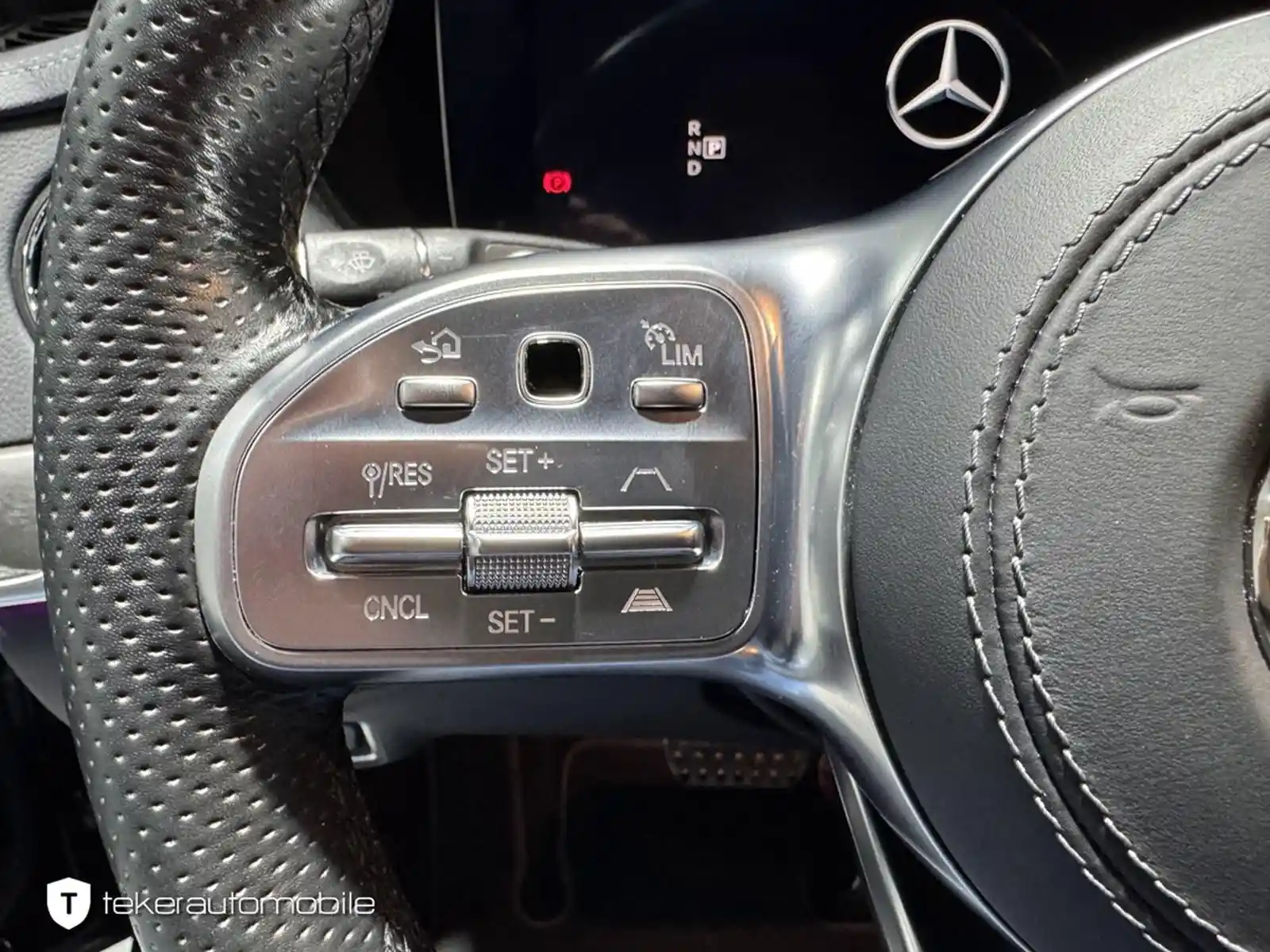 Mercedes-Benz S 400