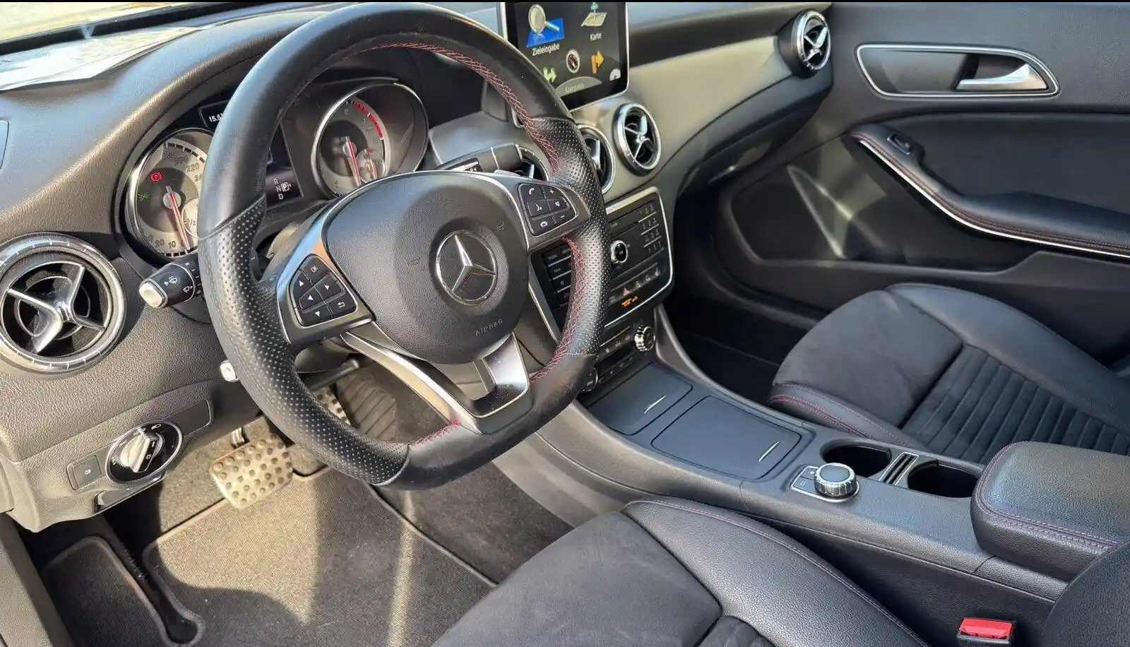 Mercedes-Benz CLA 200 Shooting Brake