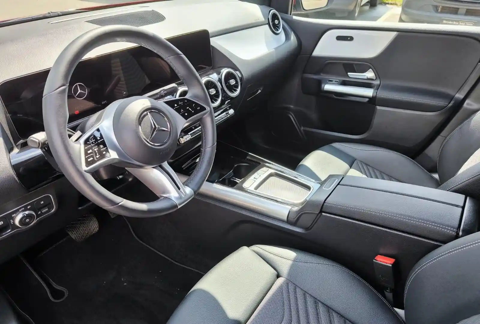 Mercedes-Benz B 220
