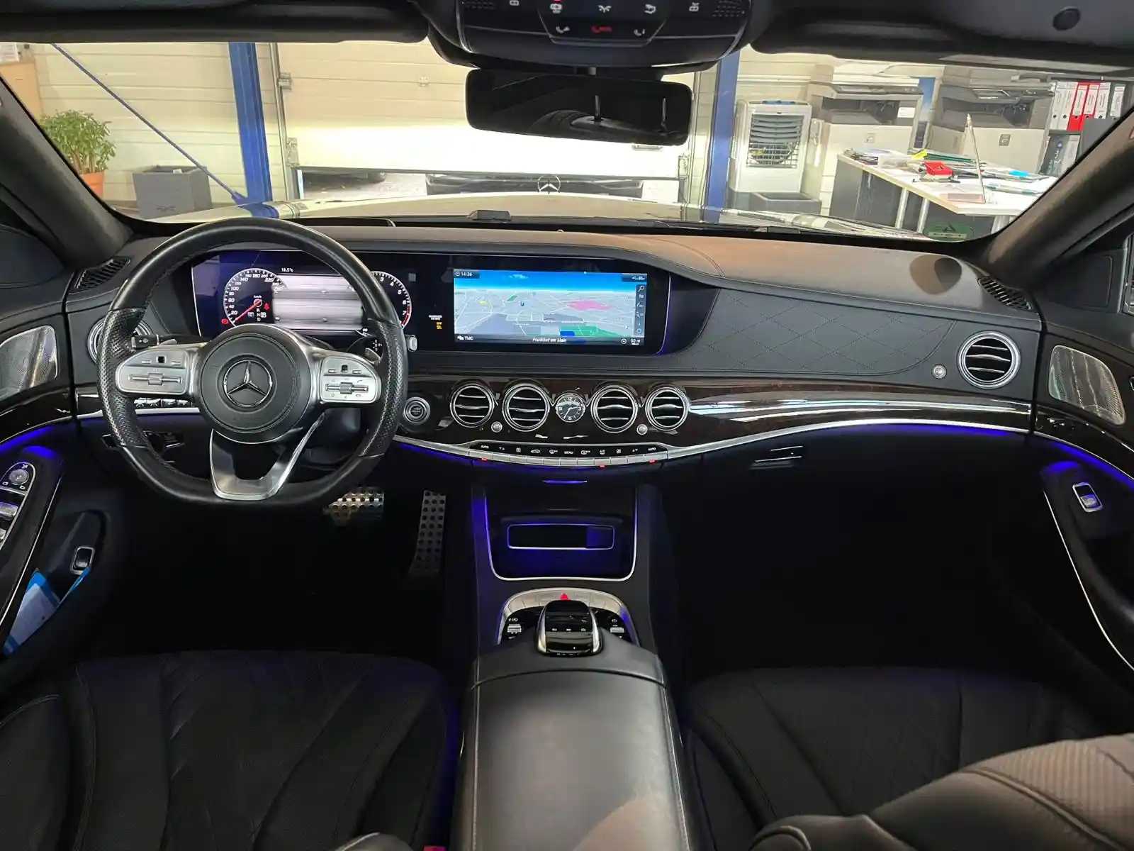 Mercedes-Benz S 560
