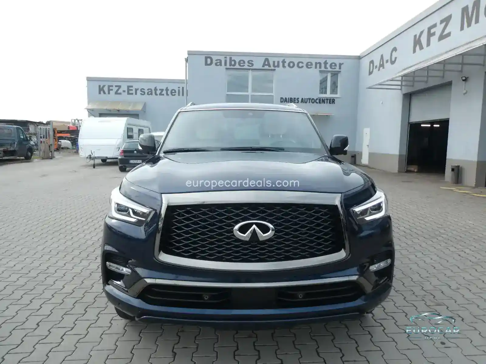 Infiniti QX80