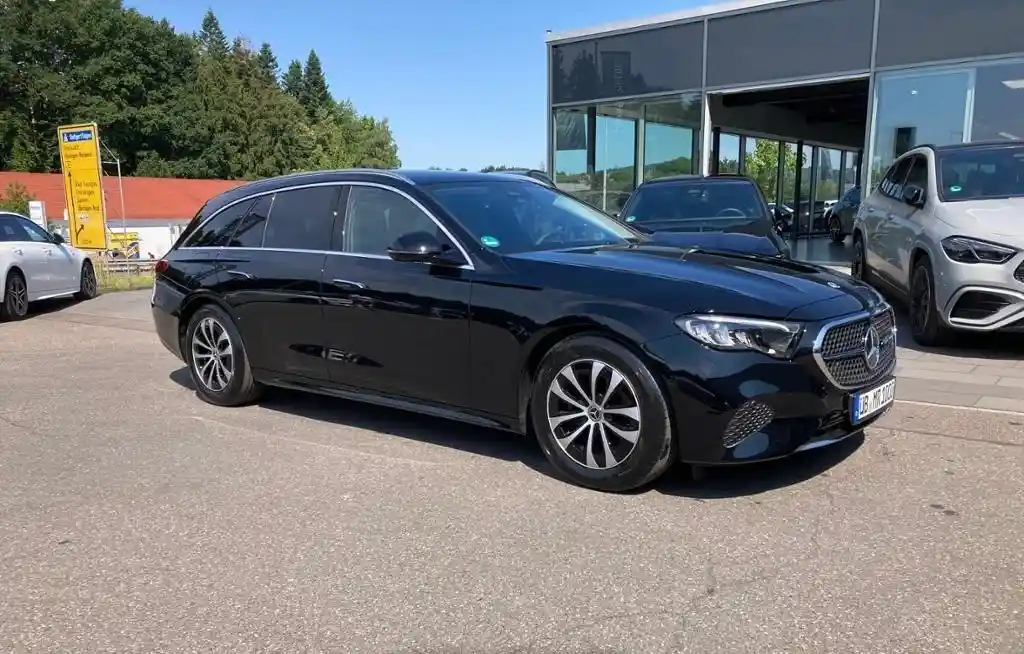 Mercedes-Benz E 200