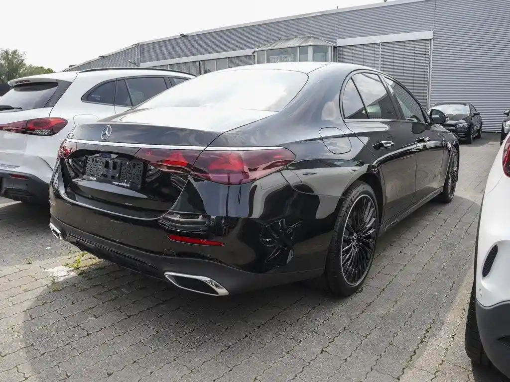 Mercedes-Benz E 300