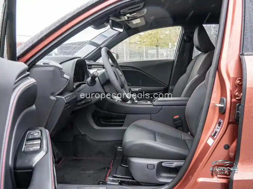 Lexus LBX