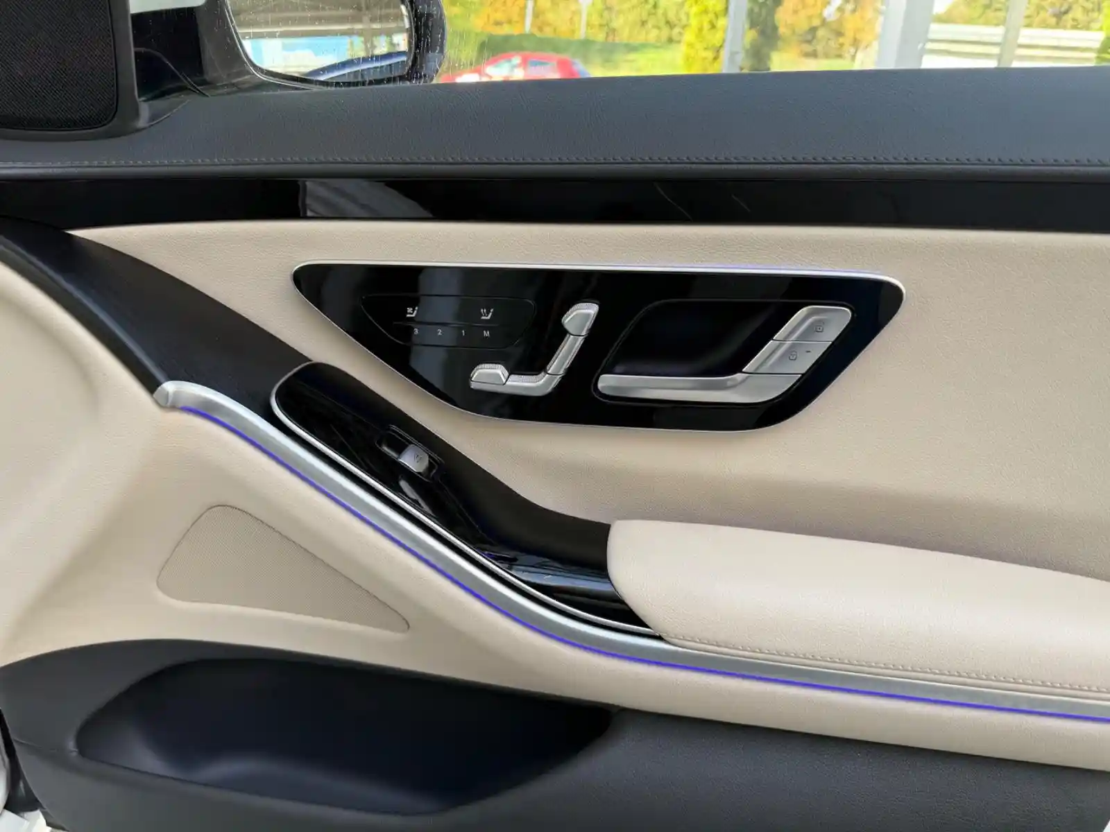 Mercedes-Benz S 400