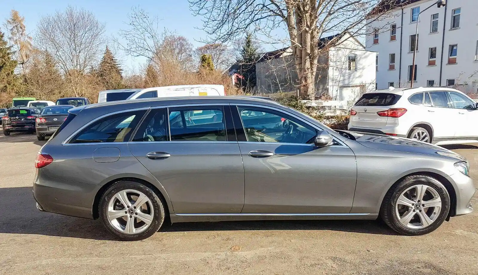 Mercedes-Benz E 220