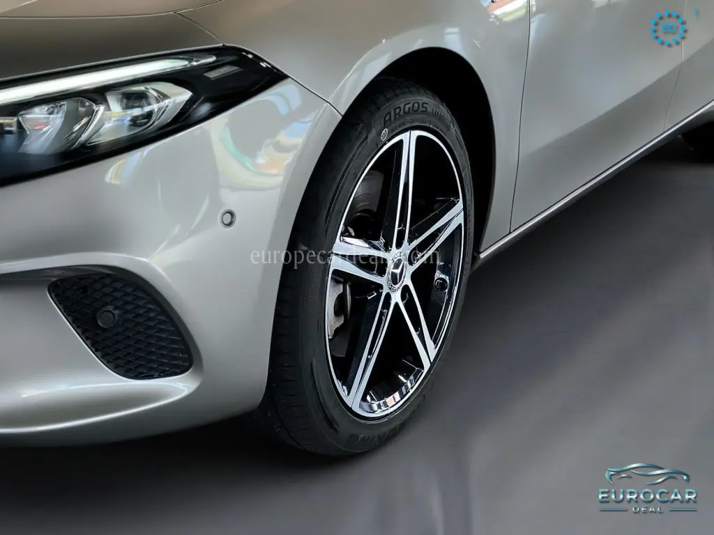 Mercedes-Benz A 250