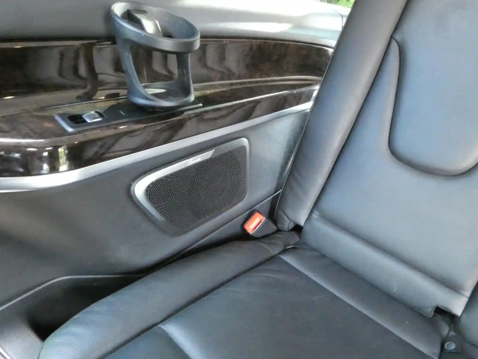 Mercedes-Benz V 220