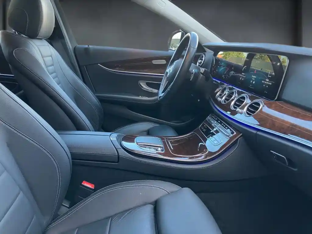 Mercedes-Benz E 400