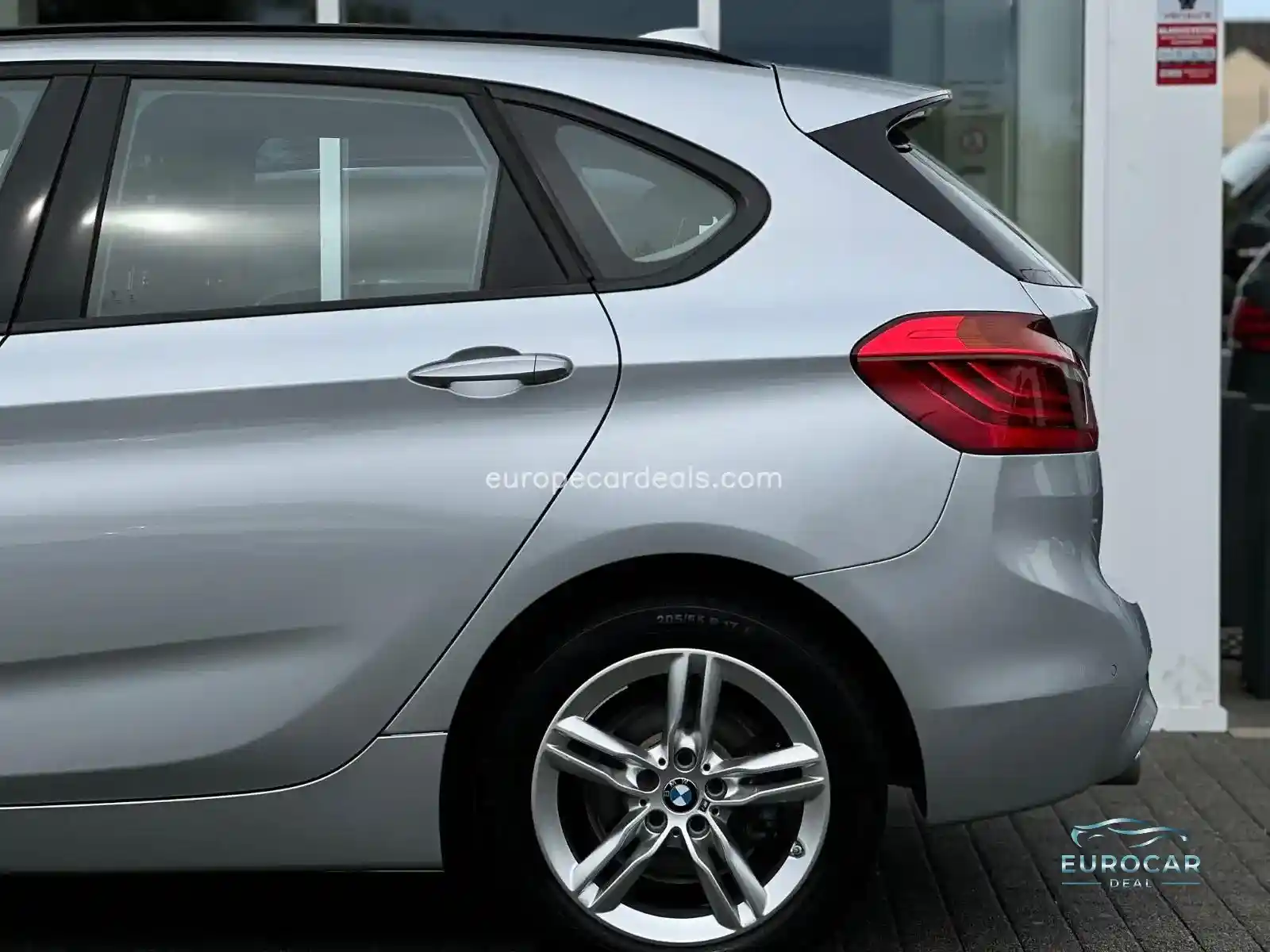 BMW 218