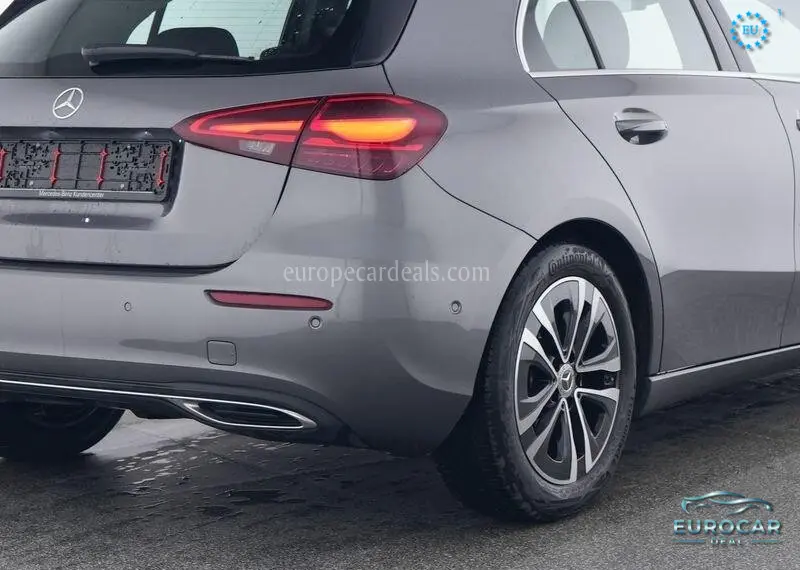 Mercedes-Benz A 200