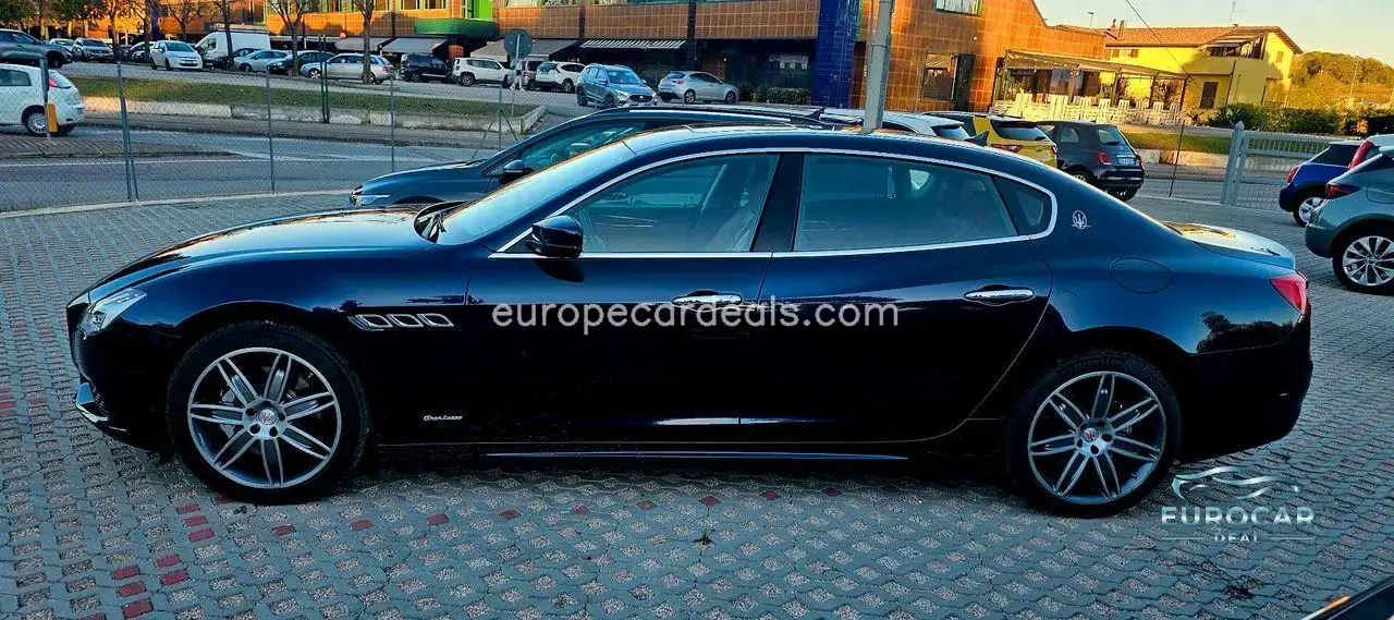 Maserati Quattroporte