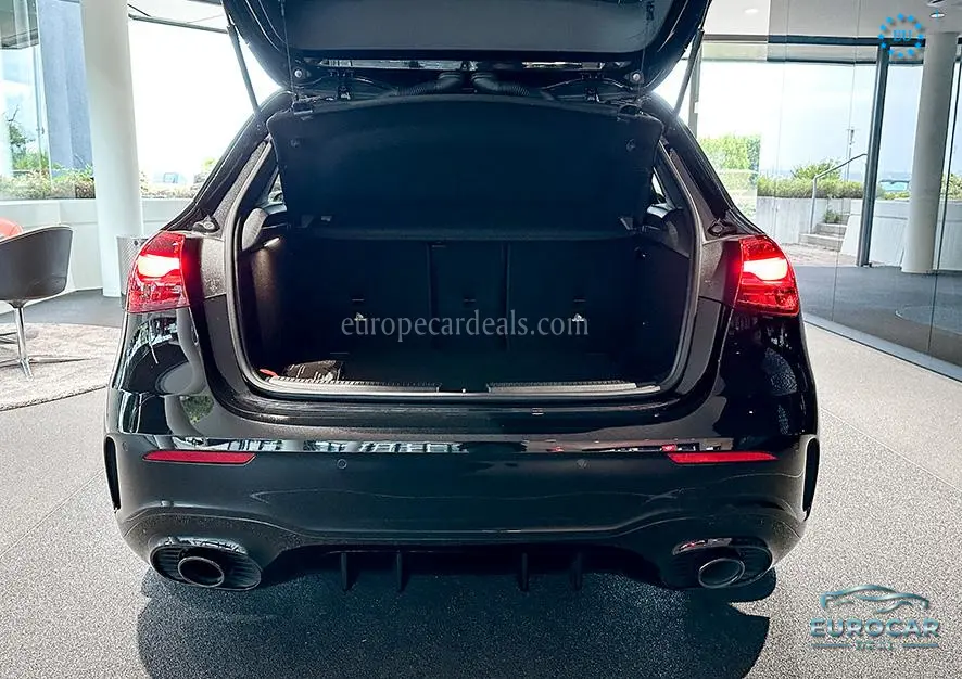 Mercedes-Benz A 35 AMG