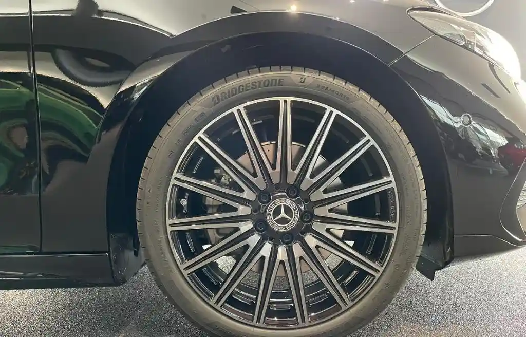 Mercedes-Benz CLA 350