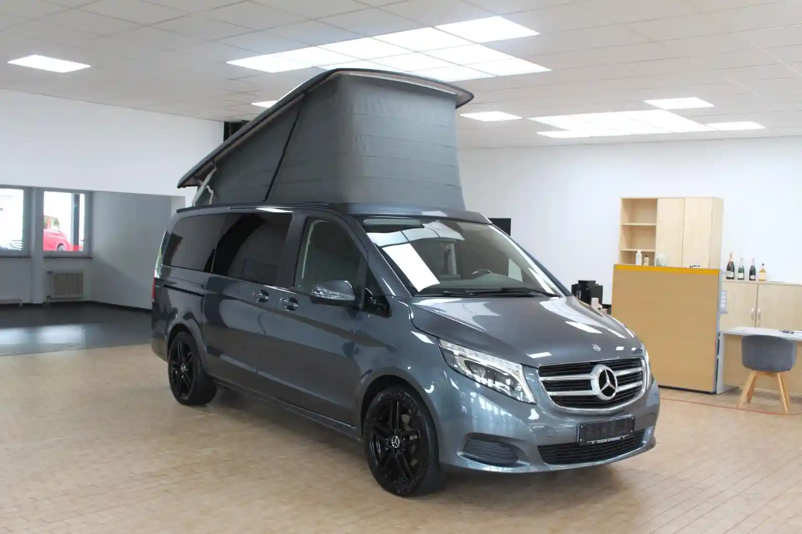 Mercedes-Benz V 250