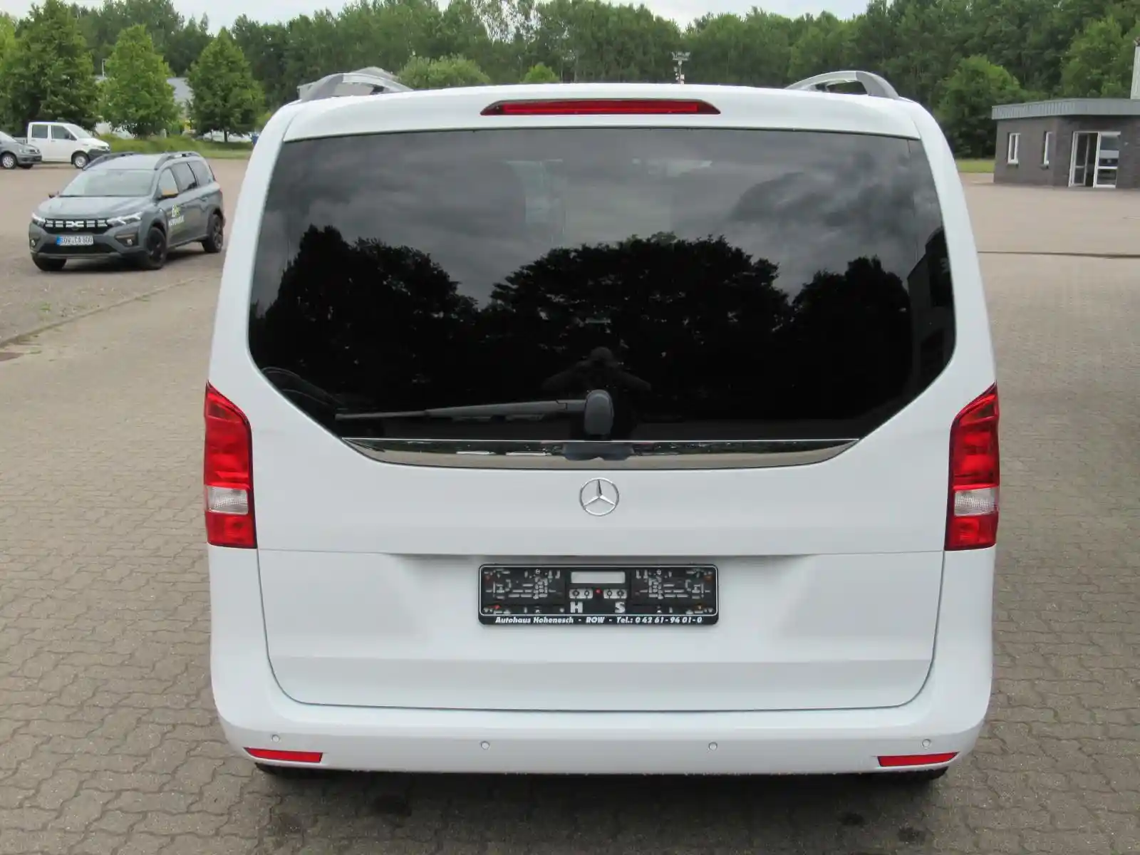 Mercedes-Benz V 220