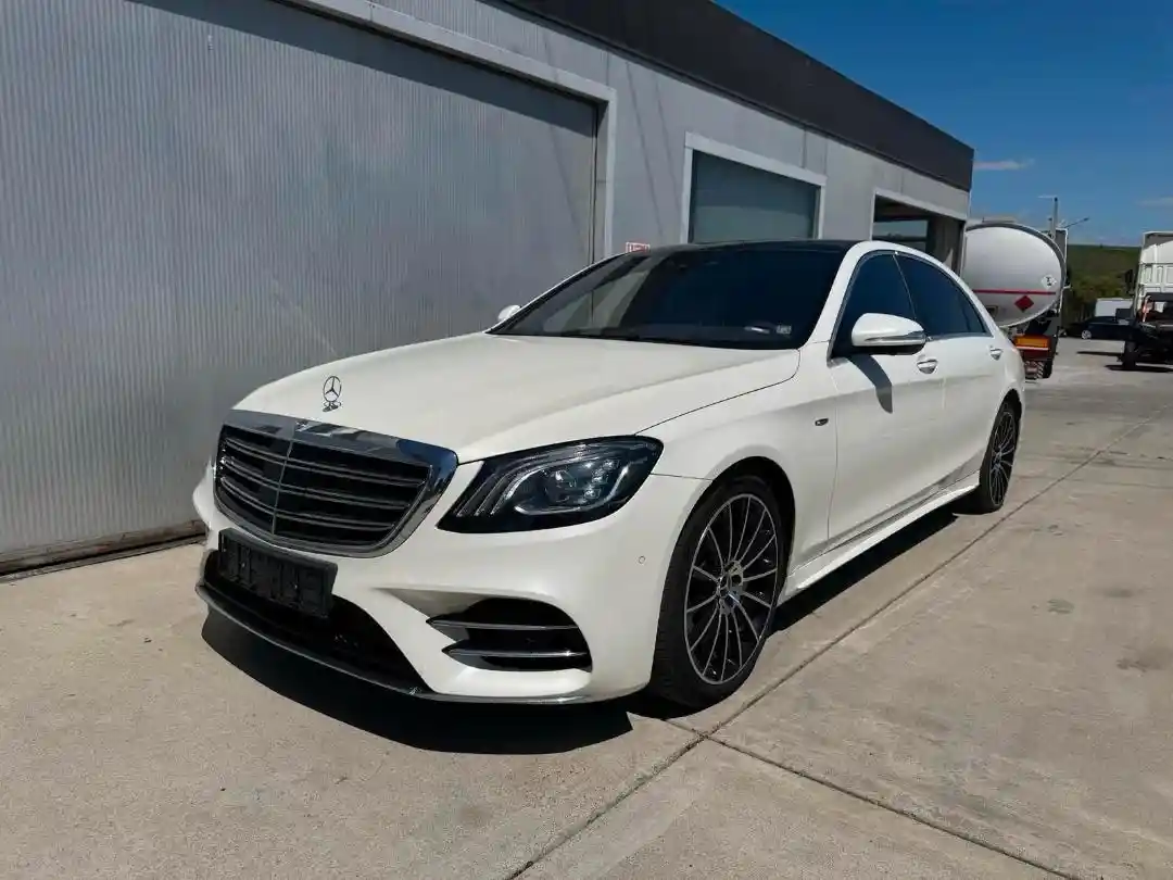 Mercedes-Benz S 400
