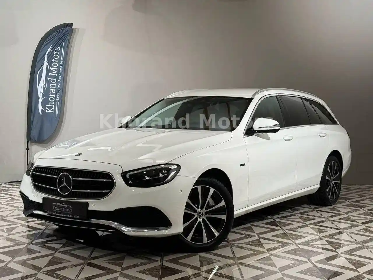 Mercedes-Benz E 300