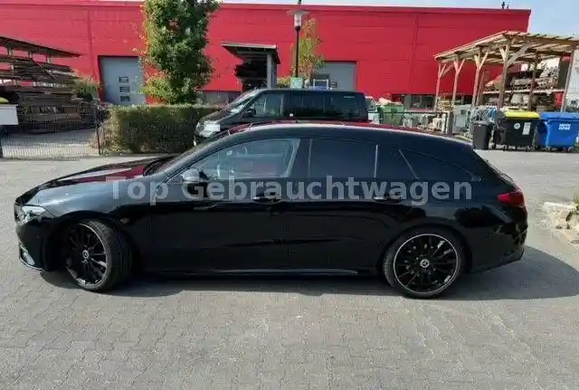 Mercedes-Benz CLA 200 Shooting Brake