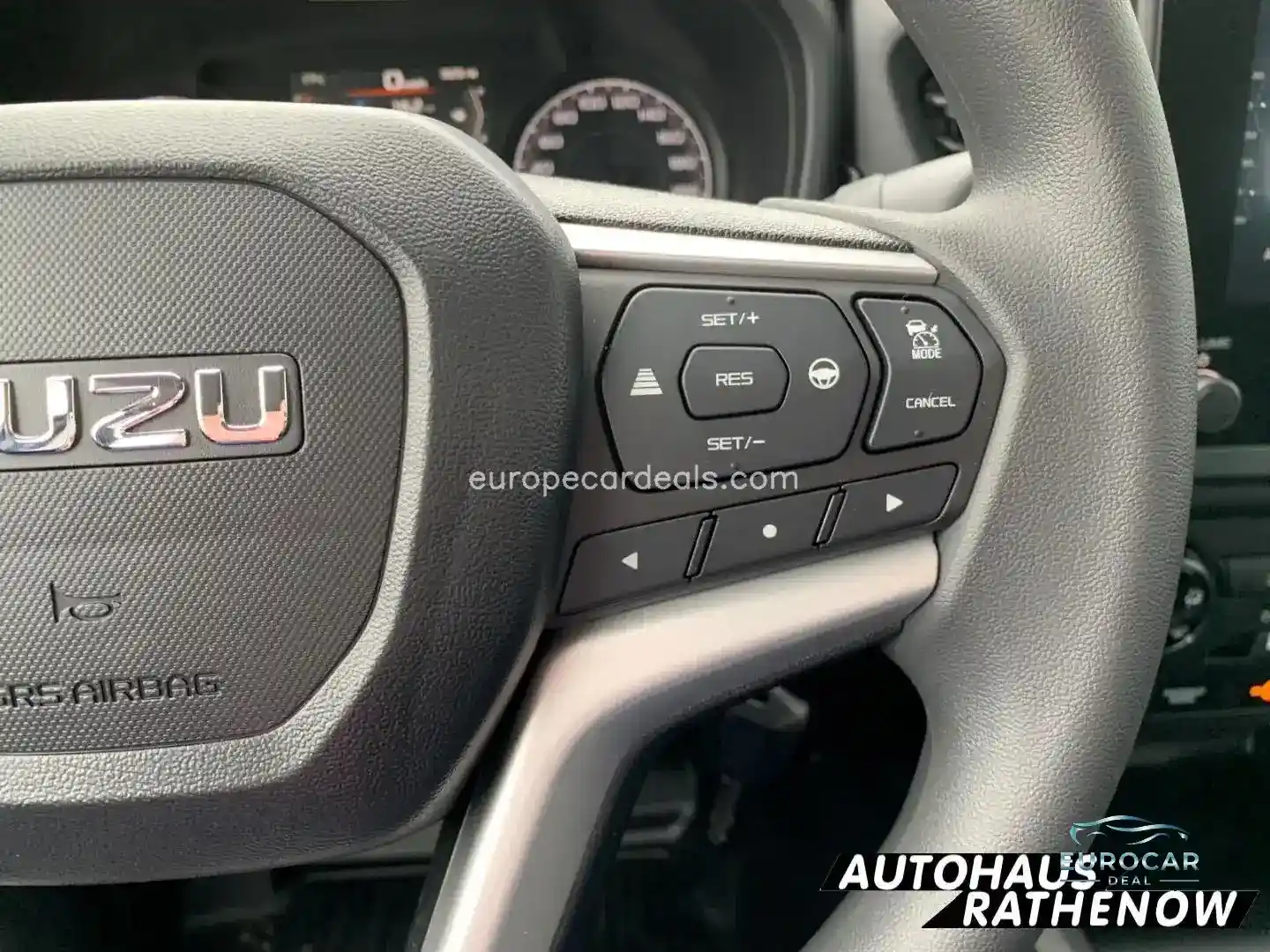 Double Cab 4WD L Allrad EU6e Totwinkelassi