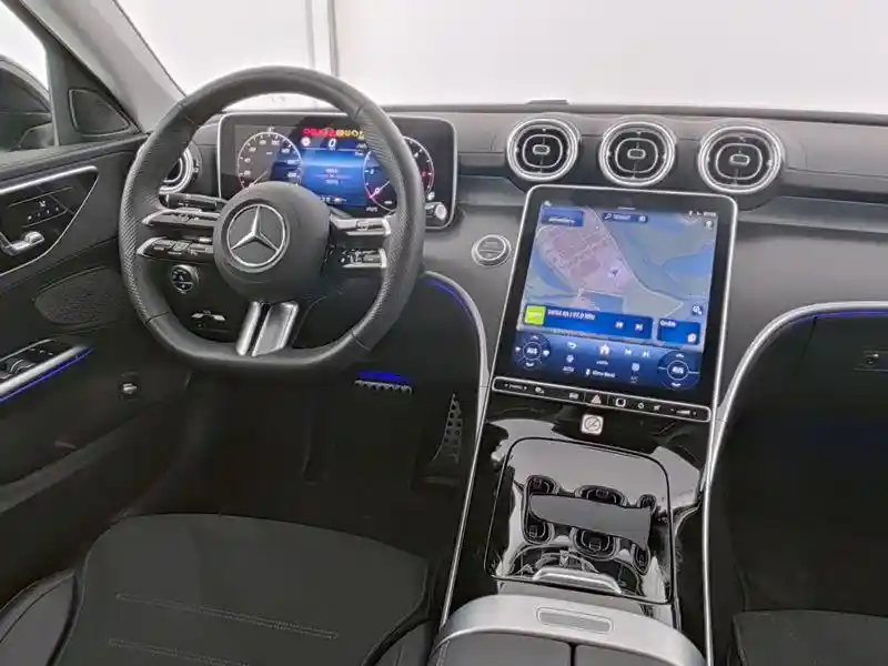 Mercedes-Benz C 220