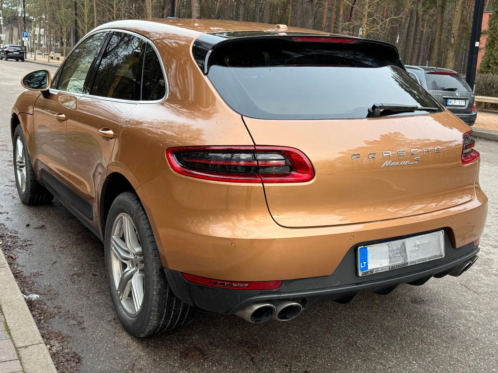 Porsche Macan
