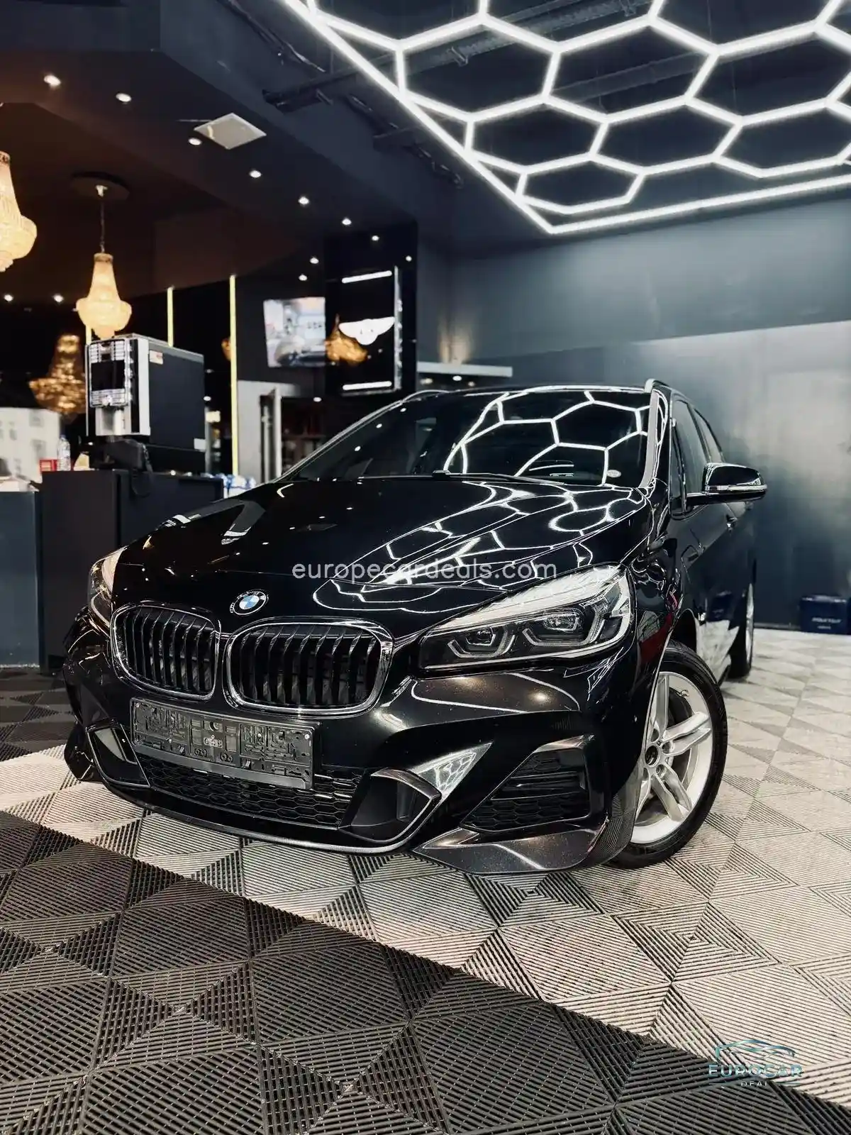 BMW 225