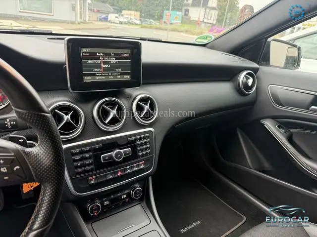 Mercedes-Benz A 180