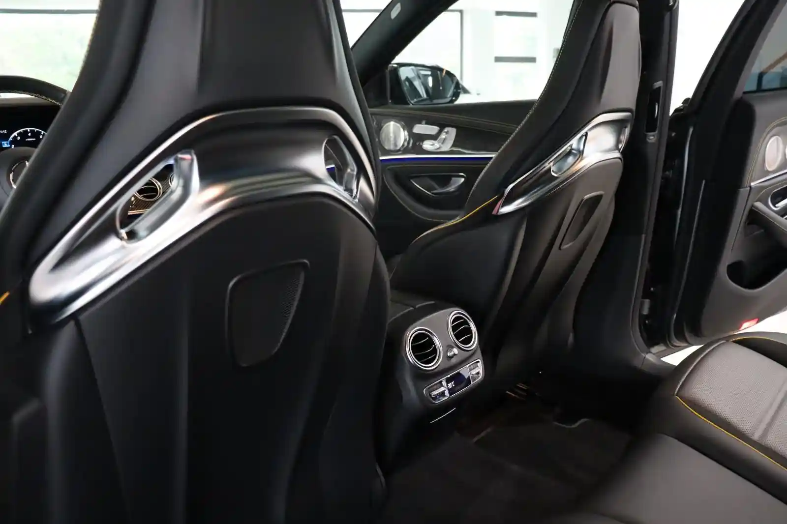 Mercedes-Benz E 63 AMG