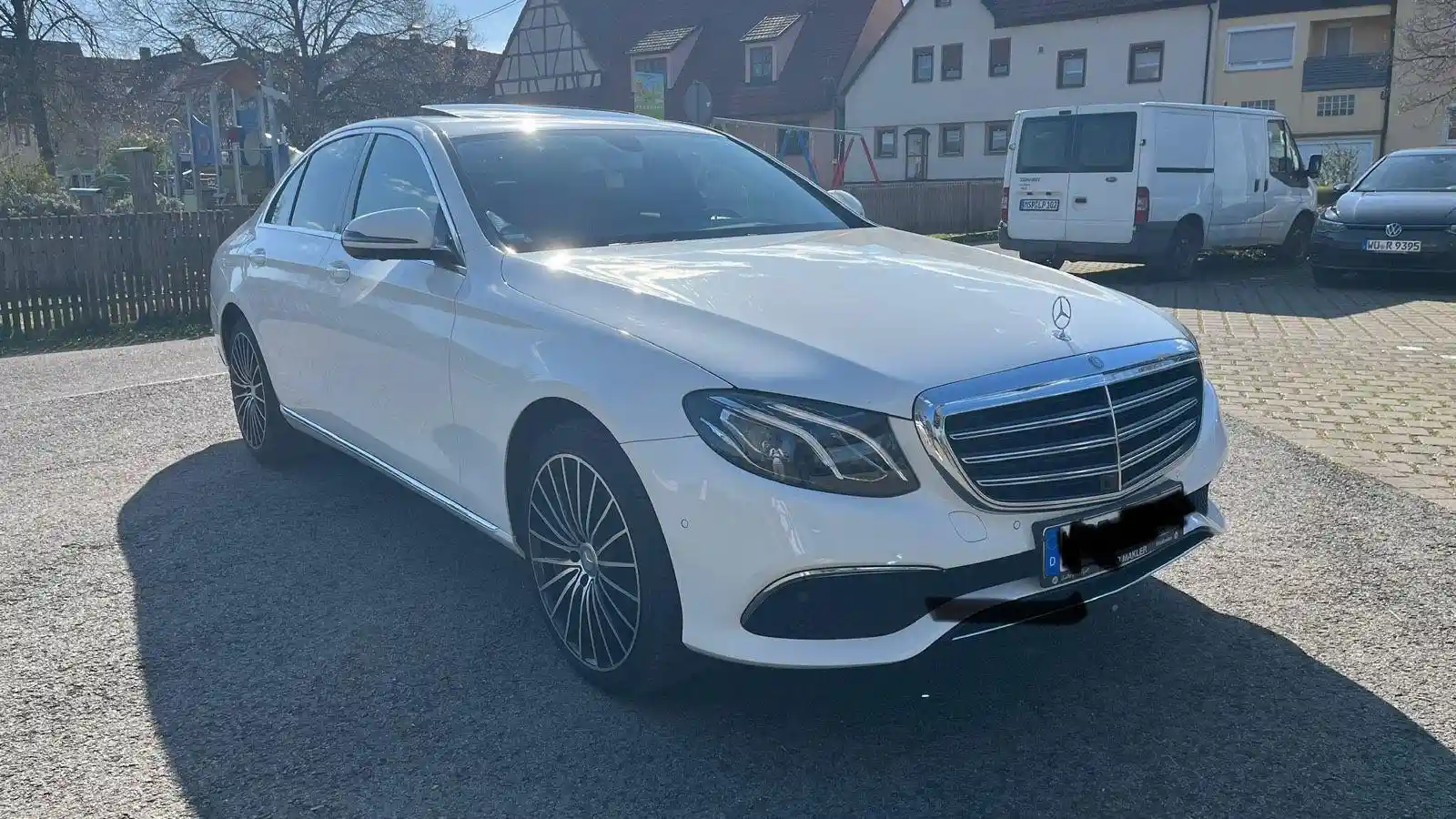 Mercedes-Benz E 220