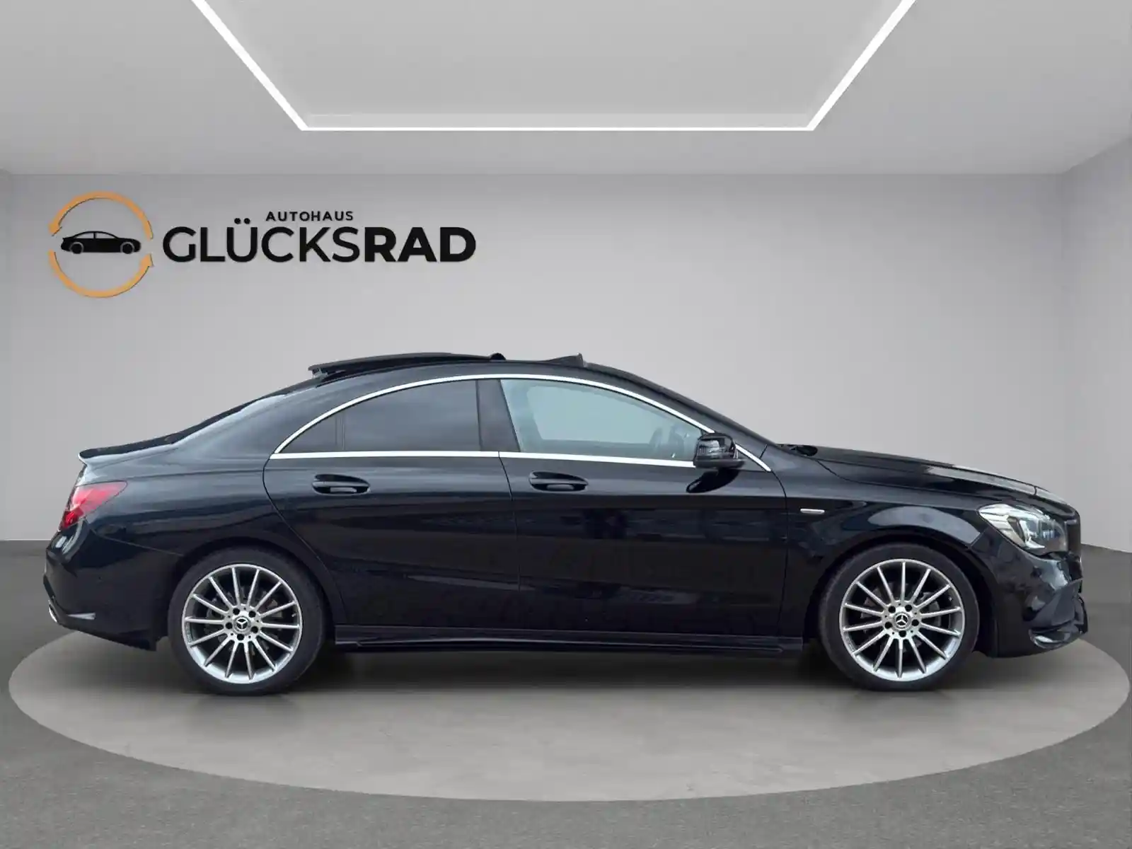 Mercedes-Benz CLA 180