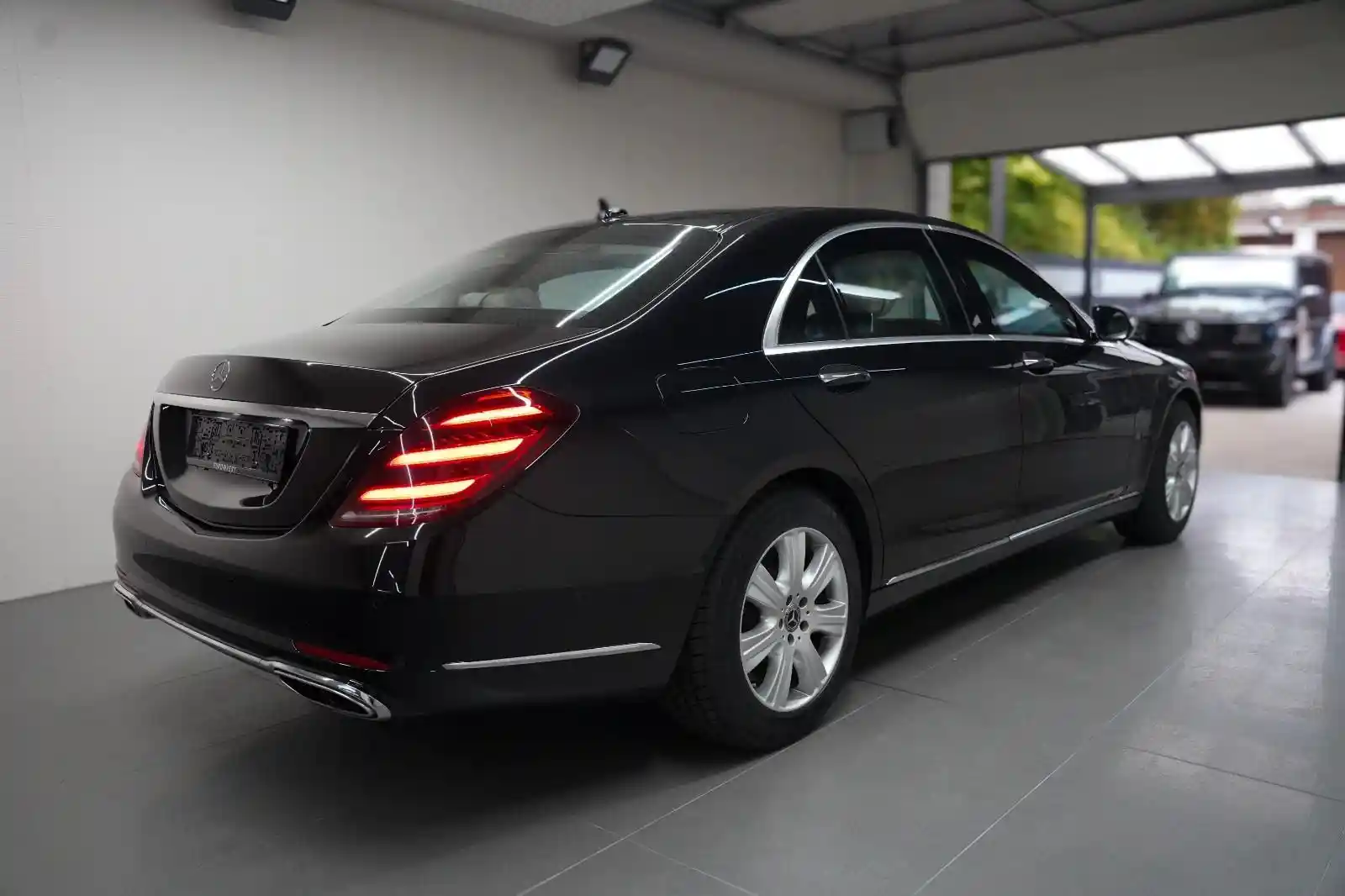 Mercedes-Benz S 600