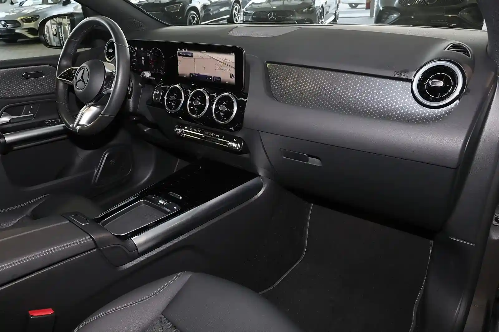 Mercedes-Benz B 200