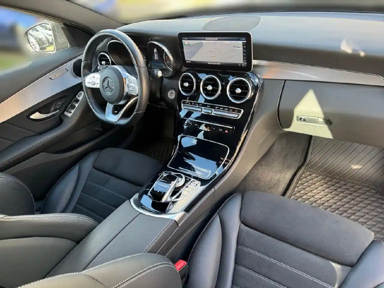 Mercedes-Benz C 180