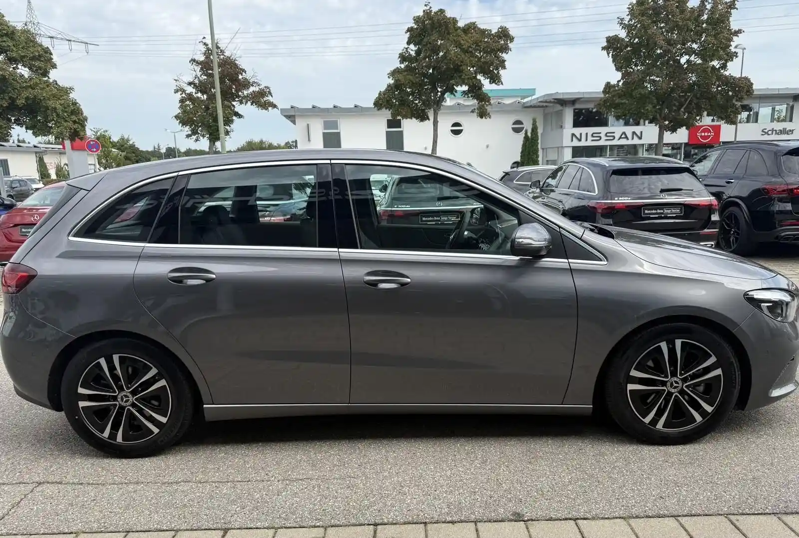 Mercedes-Benz B 200