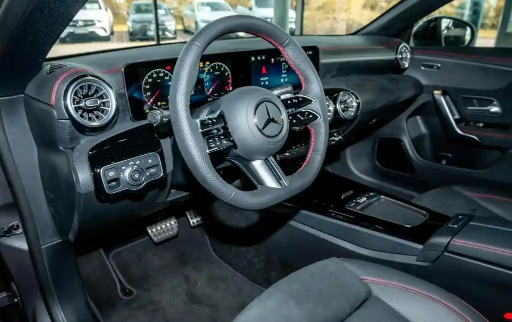 Mercedes-Benz CLA 180