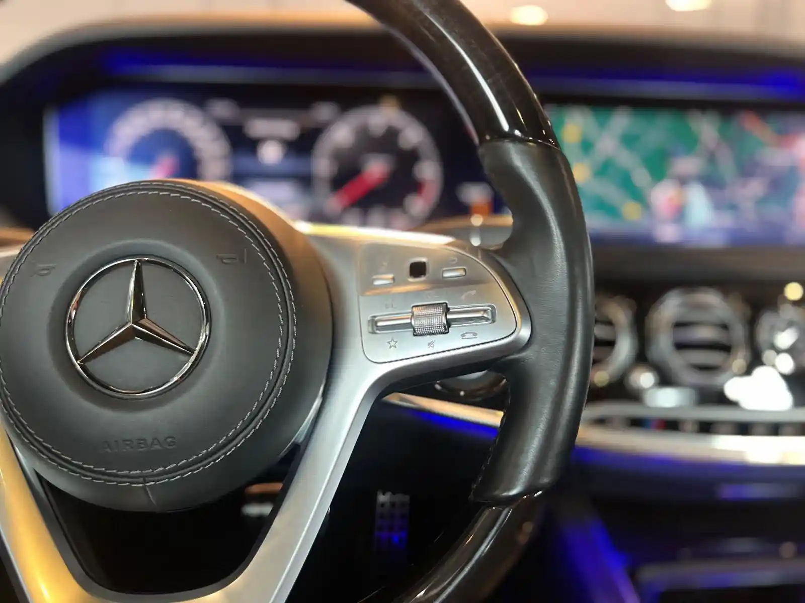 Mercedes-Benz S 400