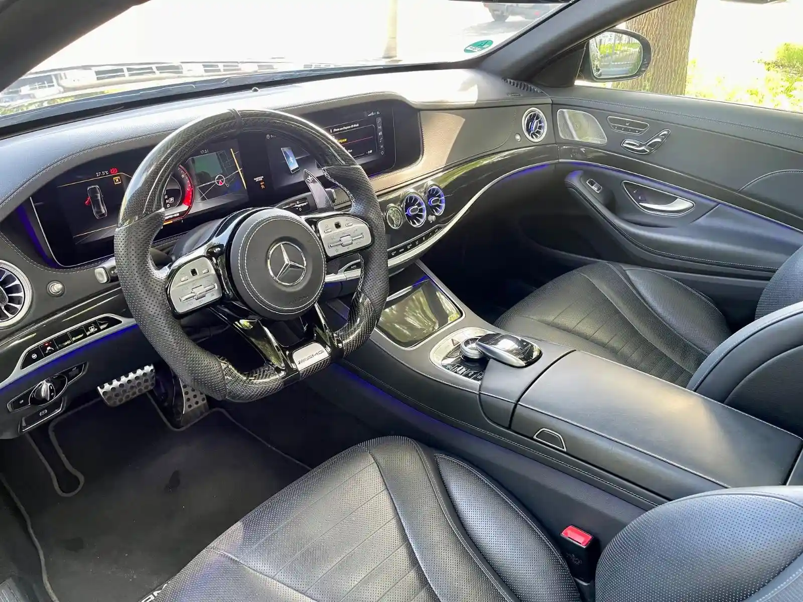 Mercedes-Benz S 560
