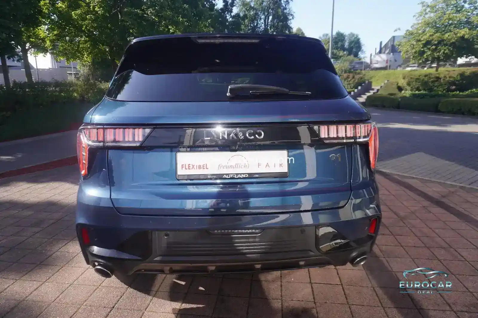 Lynk&Co 01