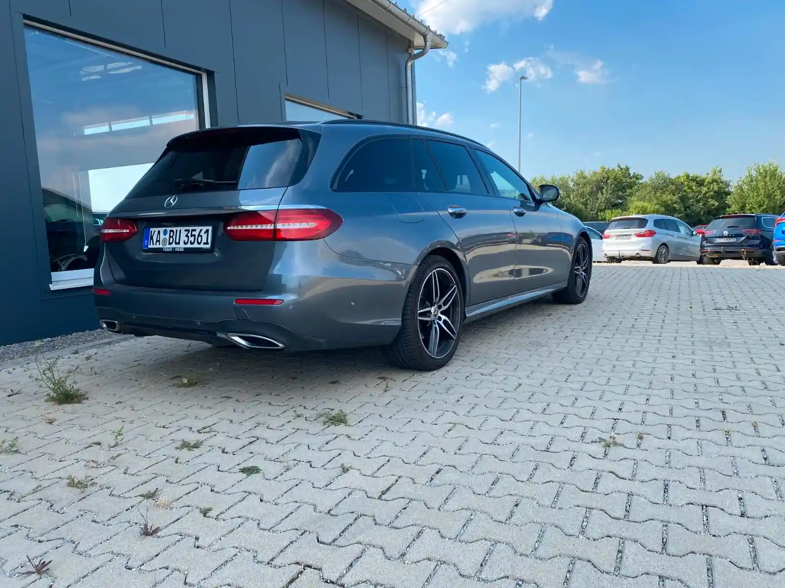 Mercedes-Benz E 220
