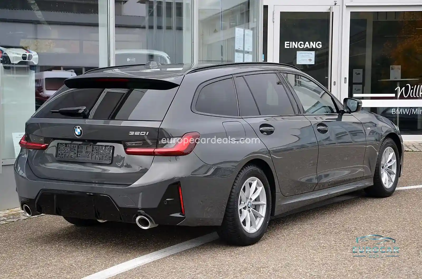 BMW 320
