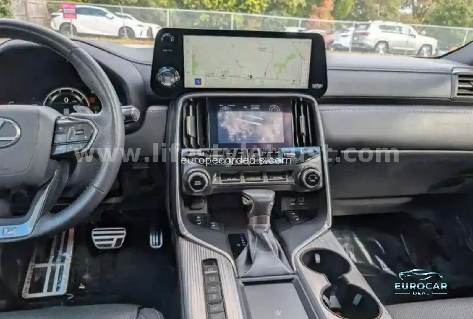 Lexus LX 600