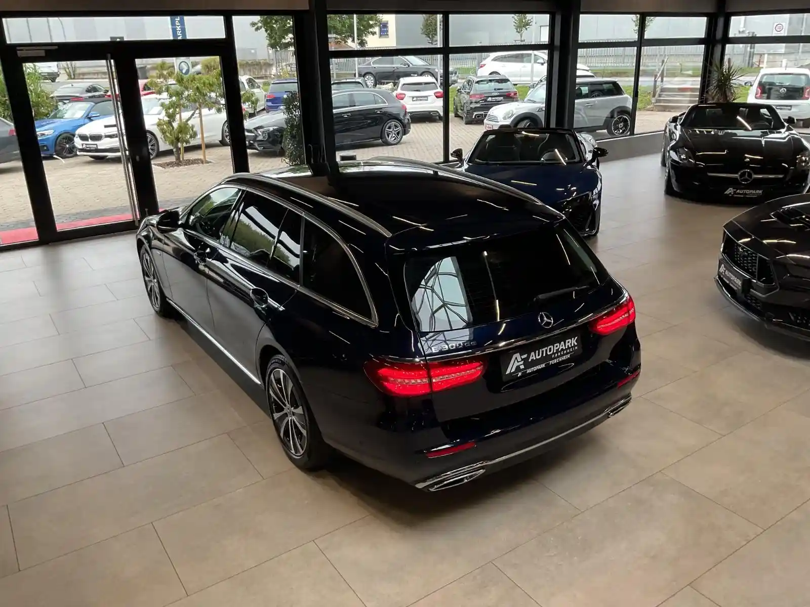 Mercedes-Benz E 300