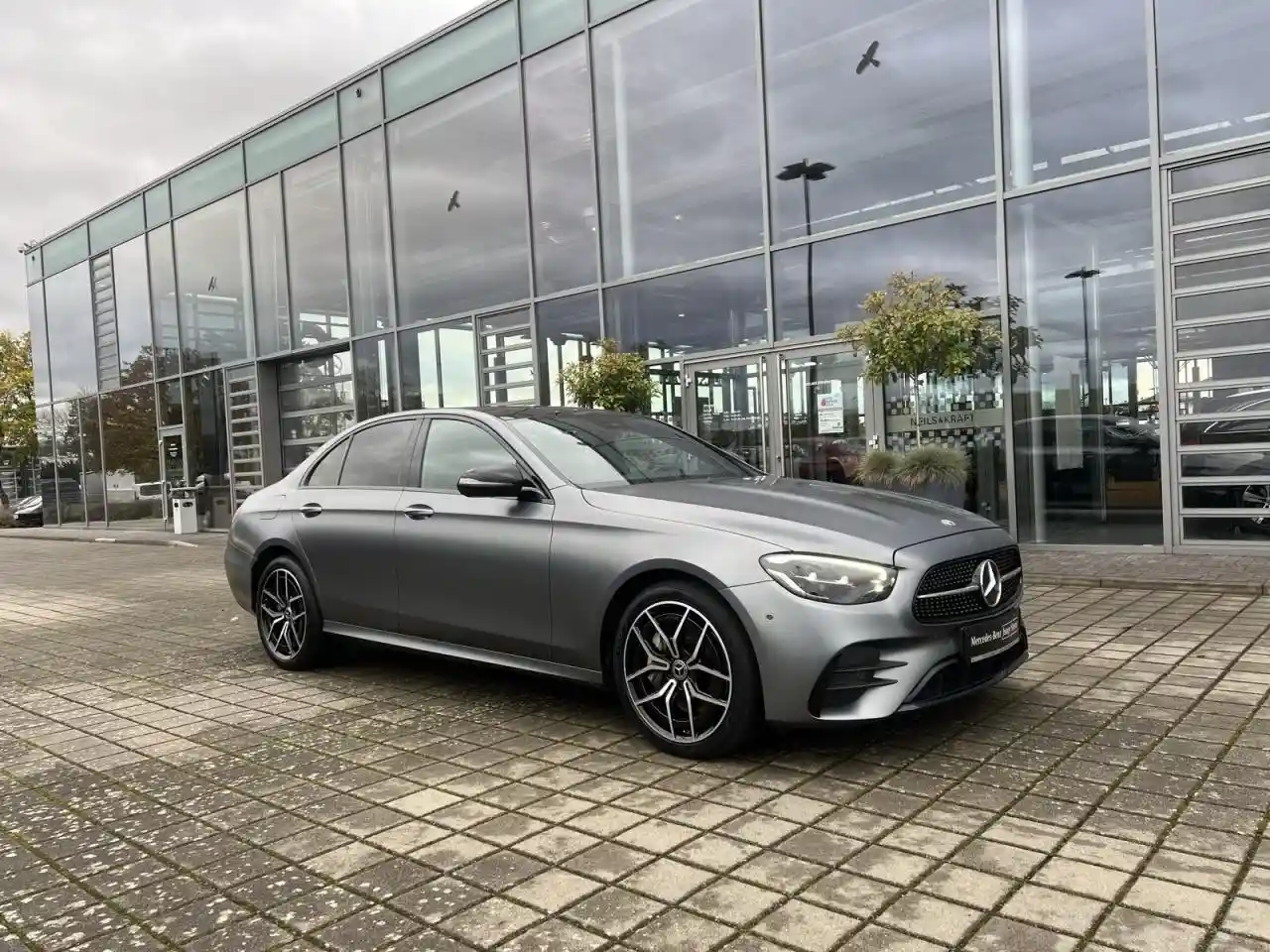 Mercedes-Benz E 300