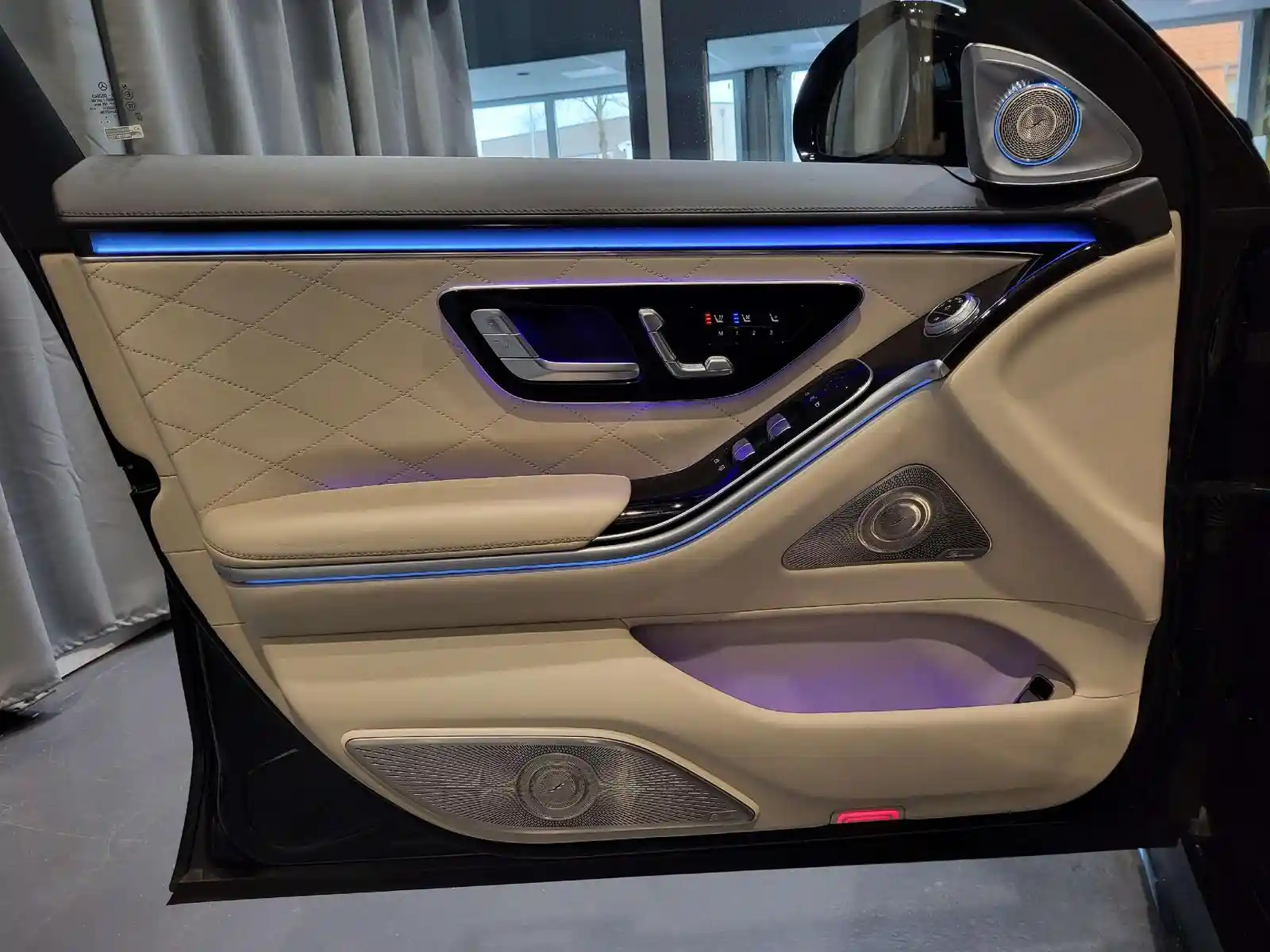 Mercedes-Benz S 400