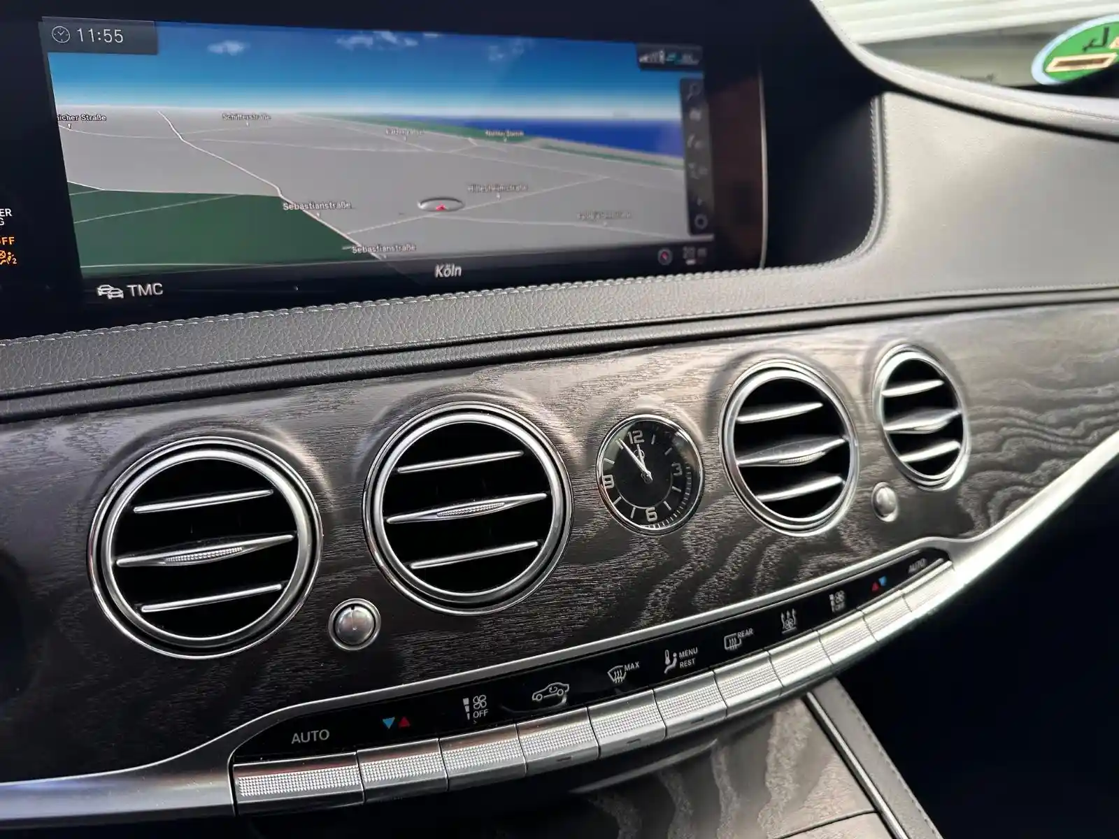 Mercedes-Benz S 560