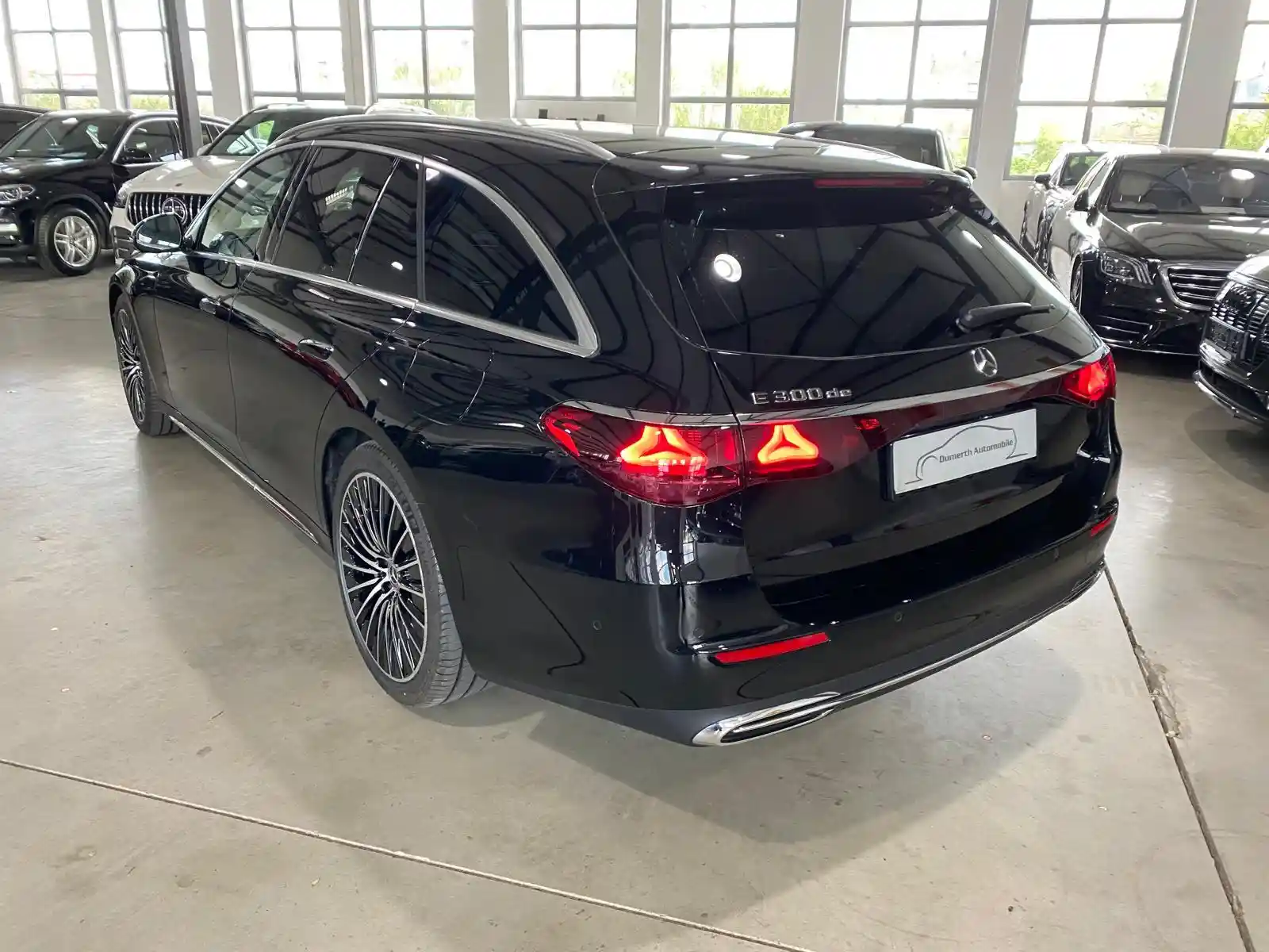 Mercedes-Benz E 300
