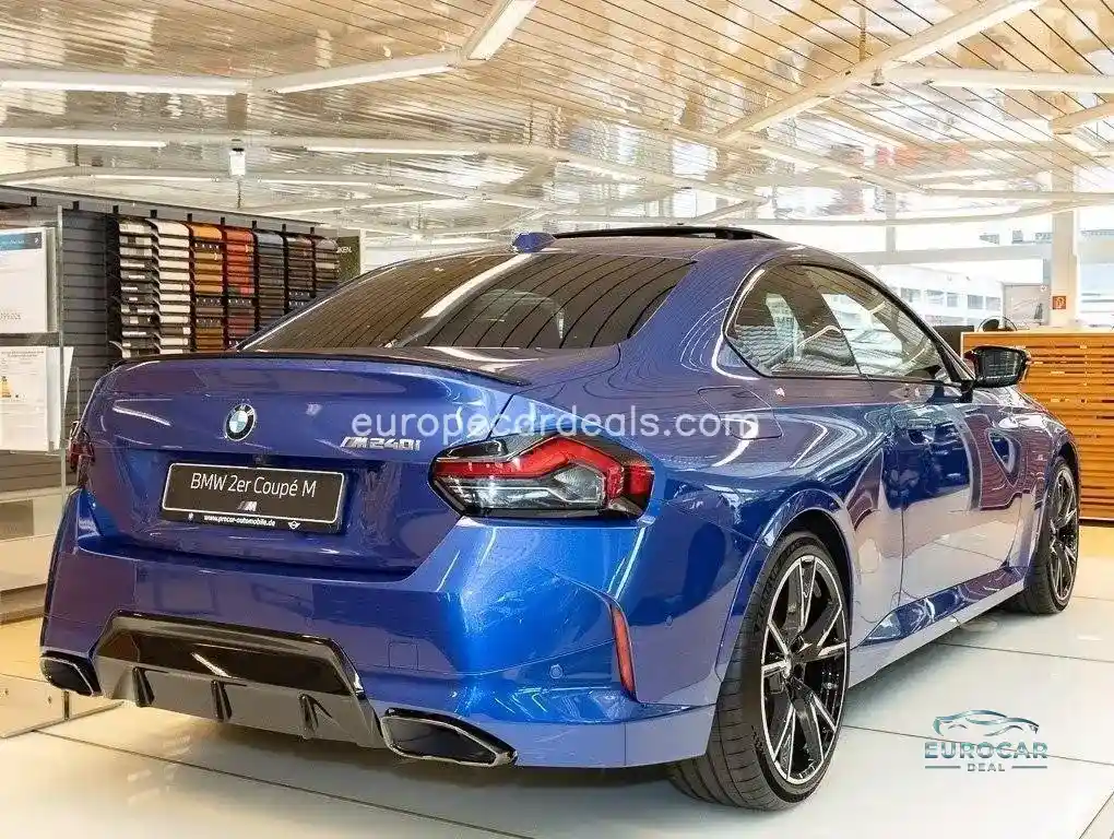 BMW M240i