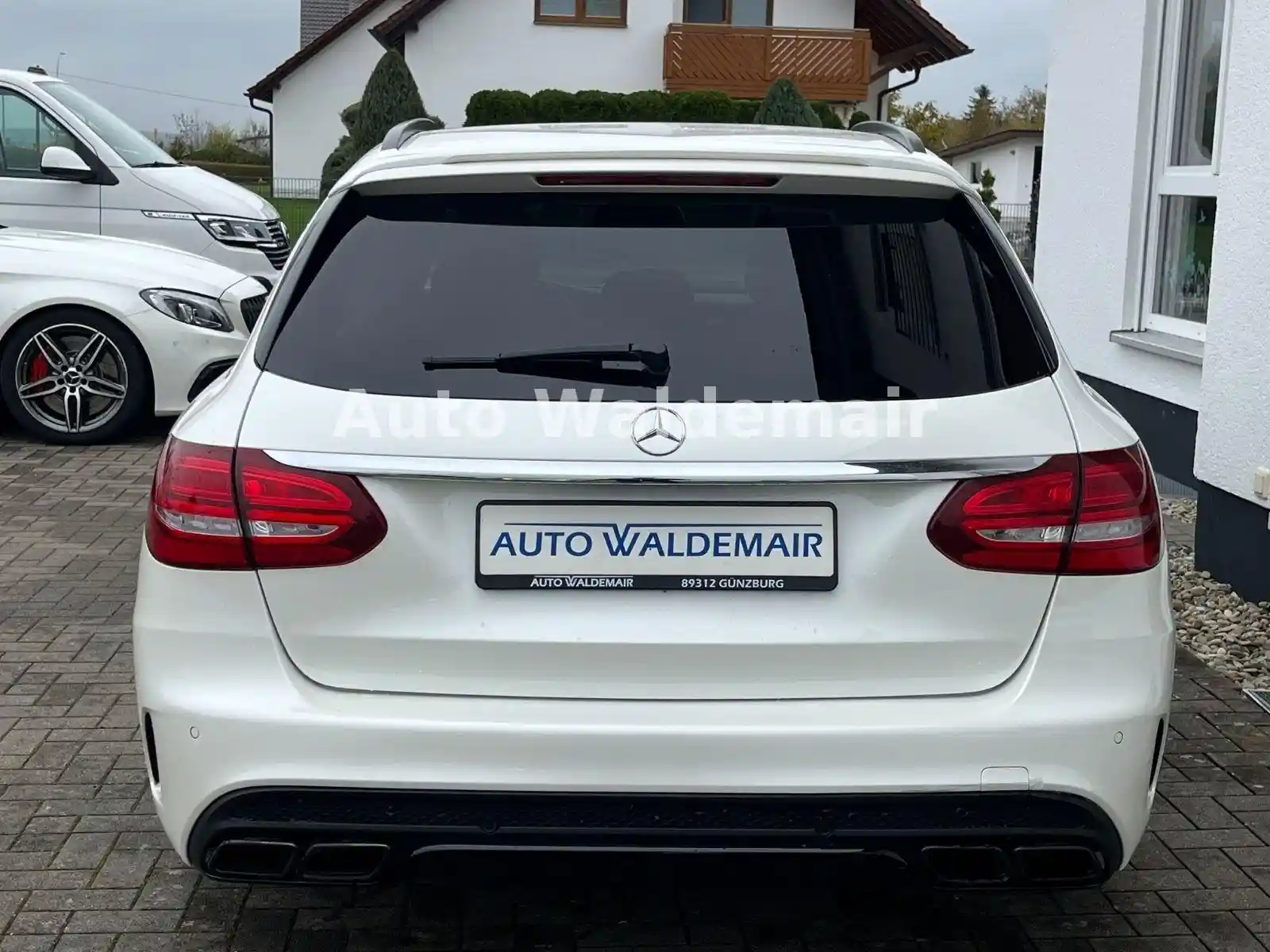 Mercedes-Benz C 63 AMG